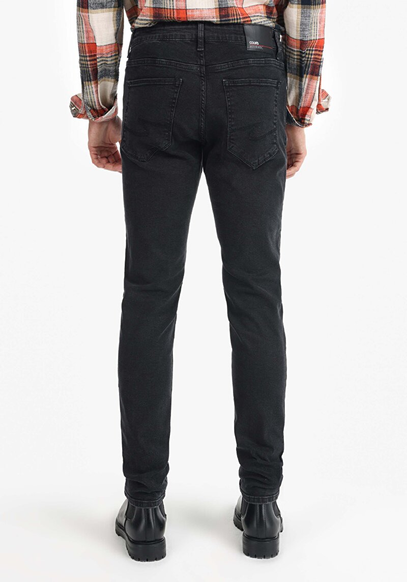 Imagine a Blugi Negri Pentru Bărbați Cu Talie Joasă Și Talie İngustă Slim Fit