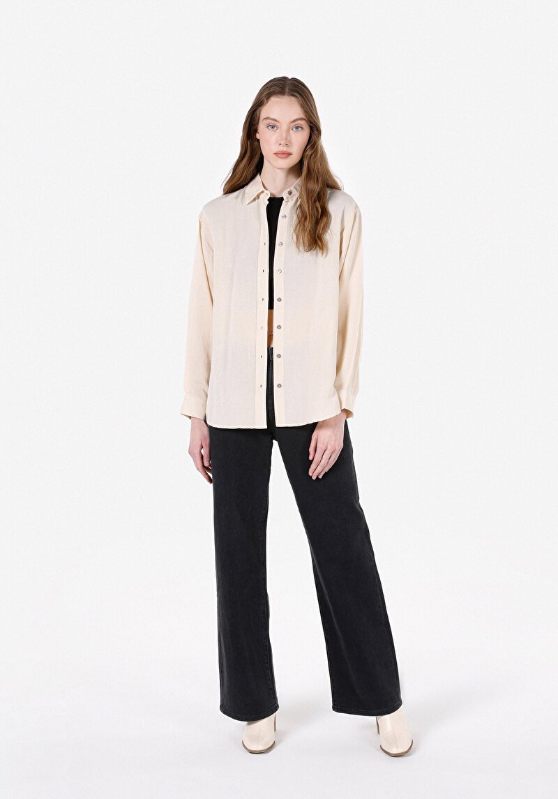 Imagine a Camasa Cu Maneca Lunga De Dama Bej Regular Fit Cl1072498