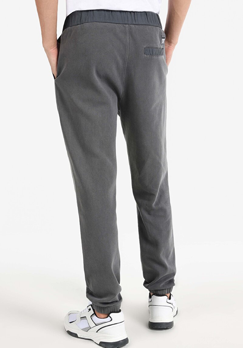 Afișați detalii pentru Pantaloni De Trening De Barbati  Regular Fit  Cl1066540