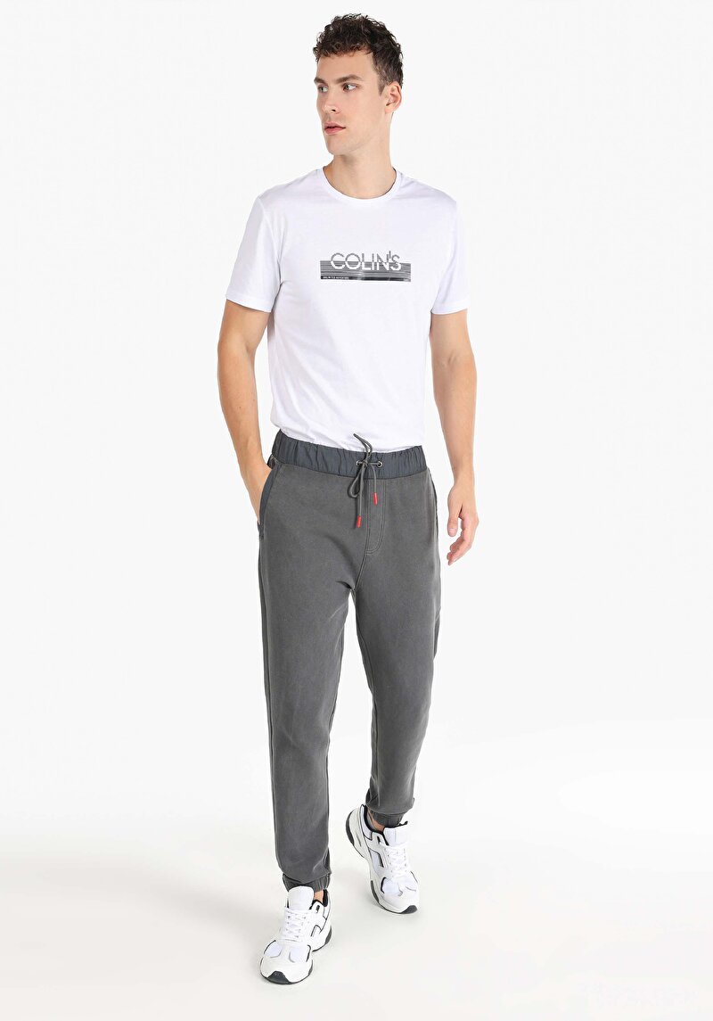 Imagine a Pantaloni De Trening De Barbati Regular Fit Cl1066540