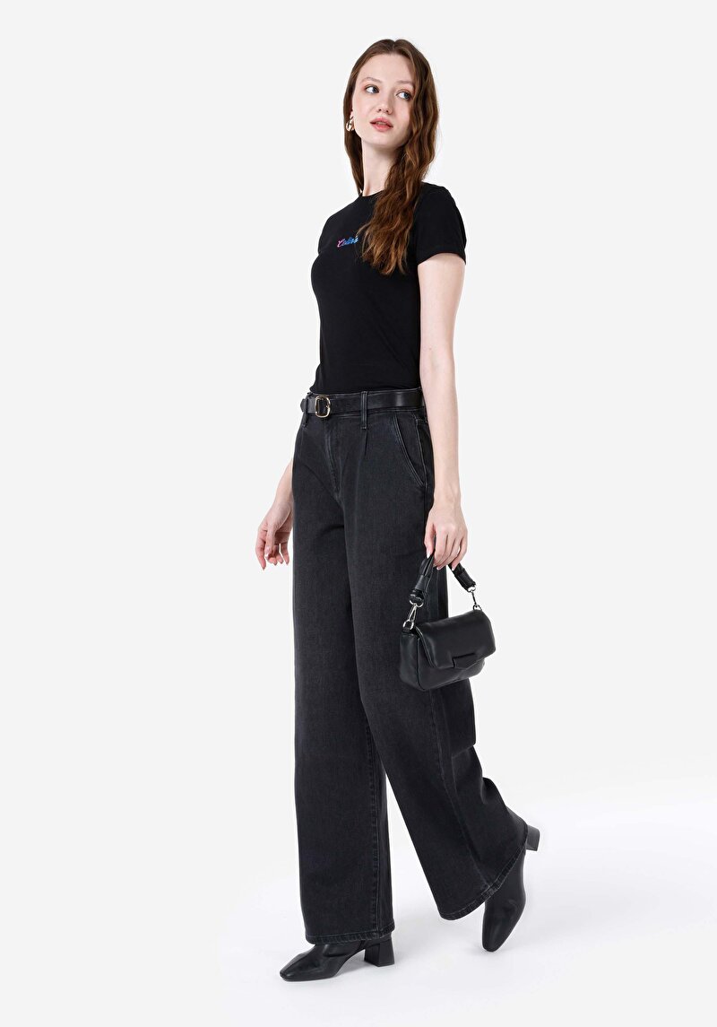 Imagine a Blugi Negri Pentru Femei Regular Fit