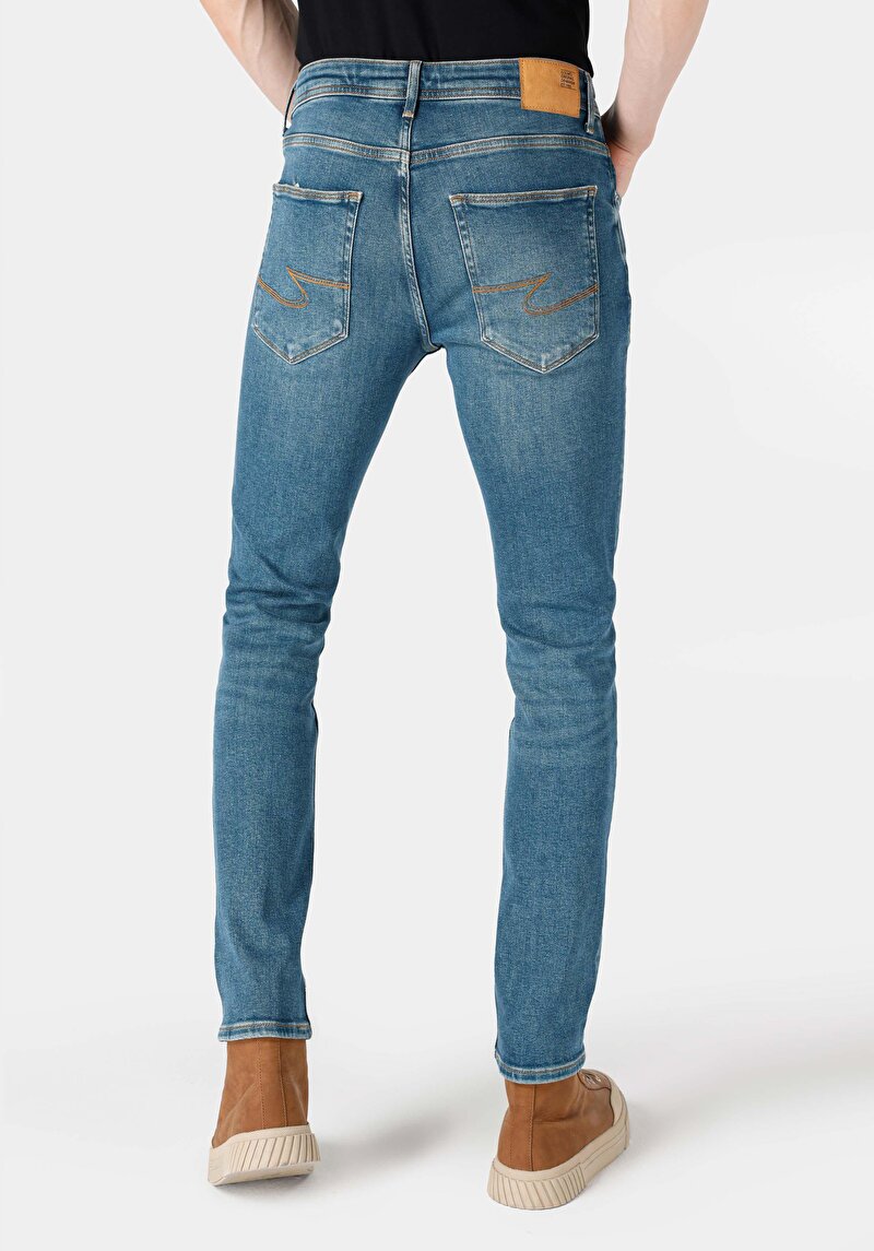 Imagine a Blugi Verzi Pentru Bărbați Cu Talie Dreaptă Cu Talie Dreaptă