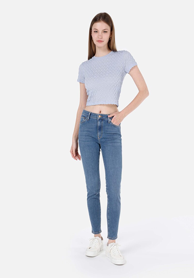 Imagine a Blugi Skinny Fit Indigo Pentru Femei