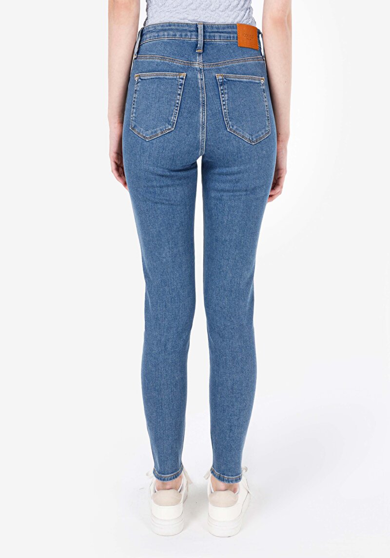 Imagine a Blugi Skinny Fit Indigo Pentru Femei