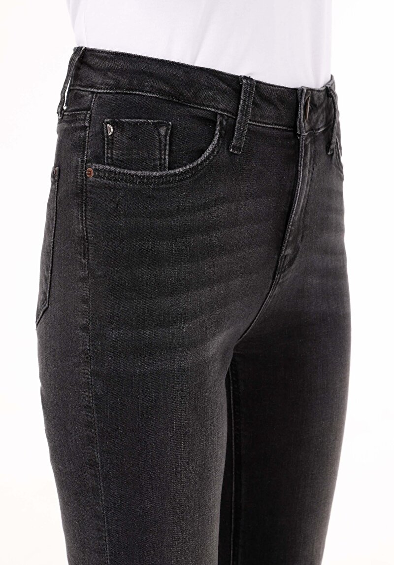 Afișați detalii pentru Pantaloni De Dama Negru Slim Fit 703 Carla Cl1070659