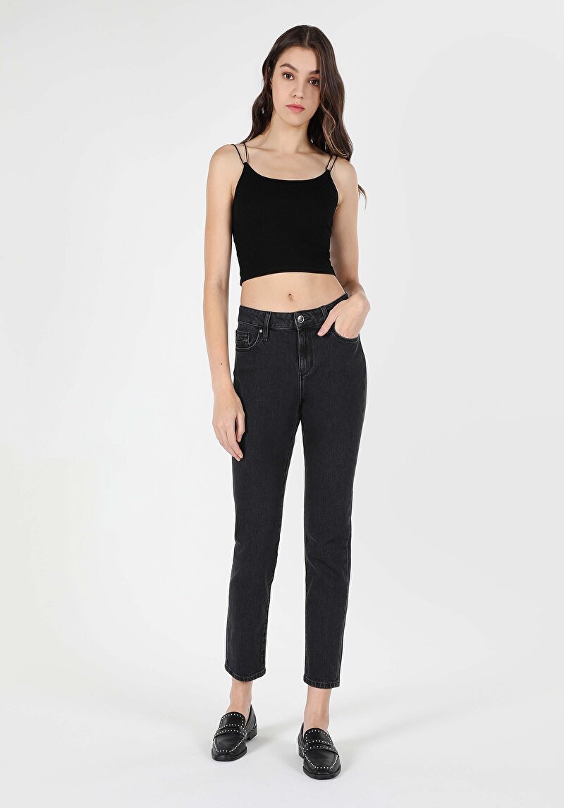 Imagine a Slim Fit Mid Waist Straight Leg Blugi Negri Pentru Femei