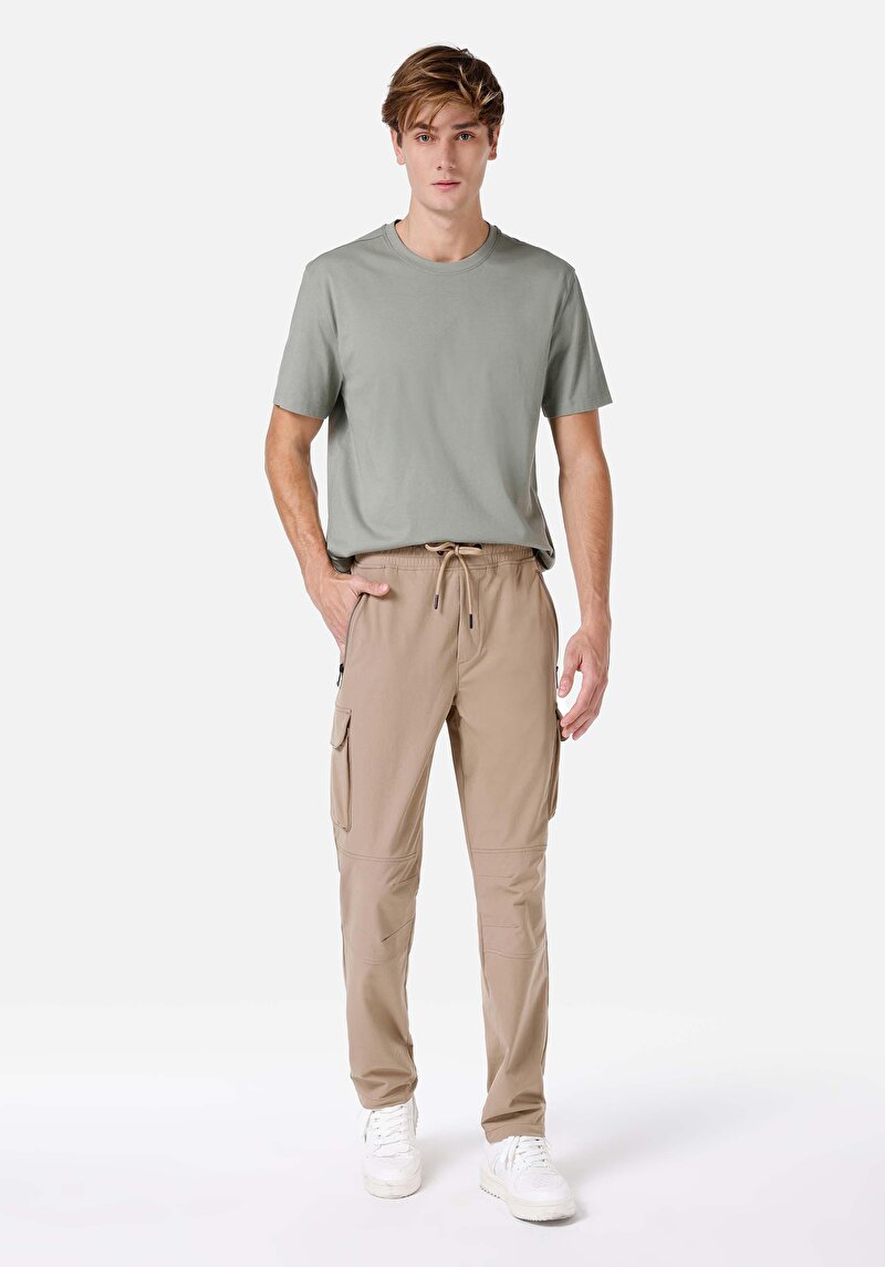 Imagine a Pantaloni De Barbati Bej Regular Fit  Cl1066777