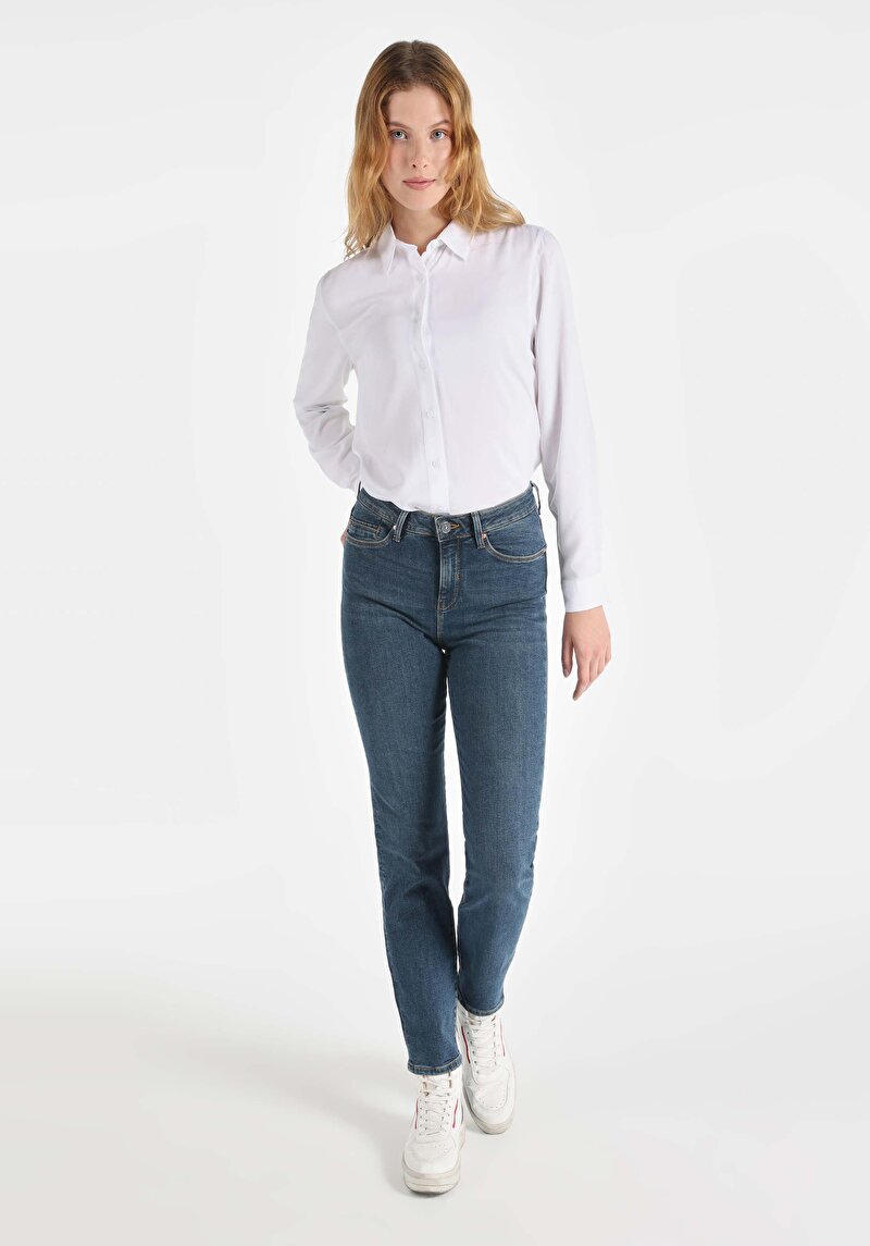 Imagine a Slim Fit Mid Waist Straight Leg Blugi İndigo Pentru Femei