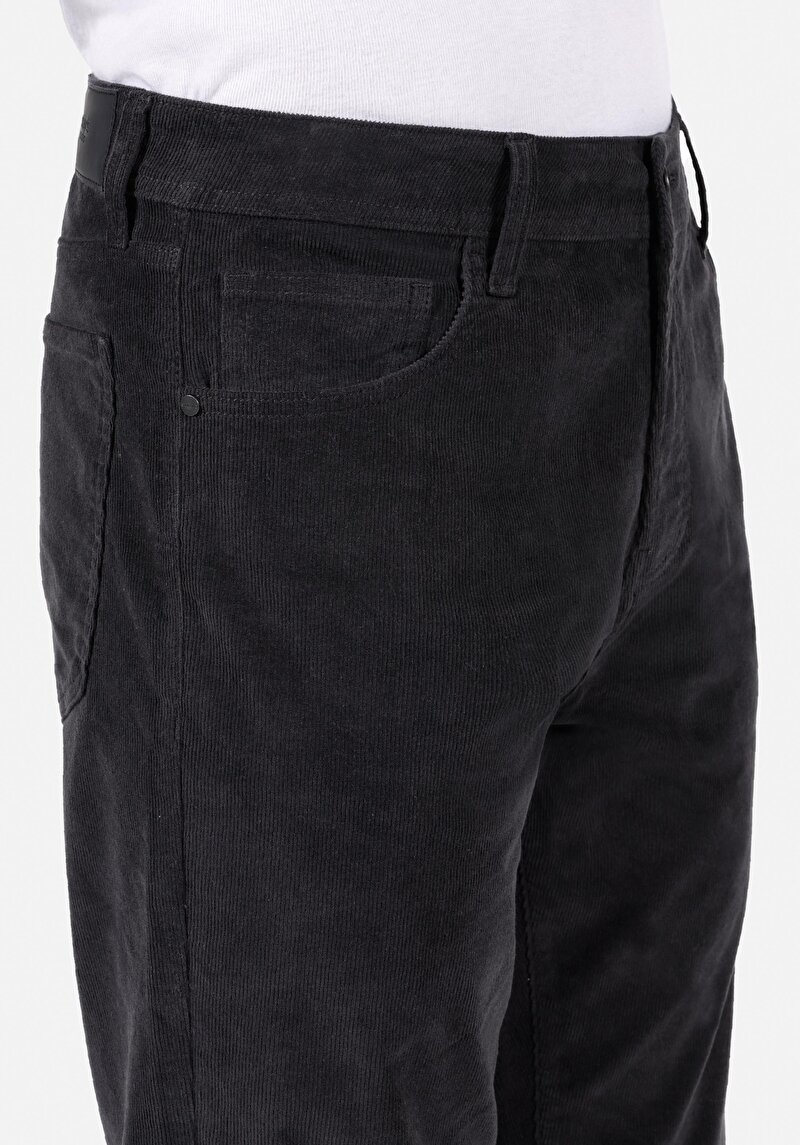 Afișați detalii pentru Pantaloni De Barbati  Regular Fit 067 Jack Cl1071480