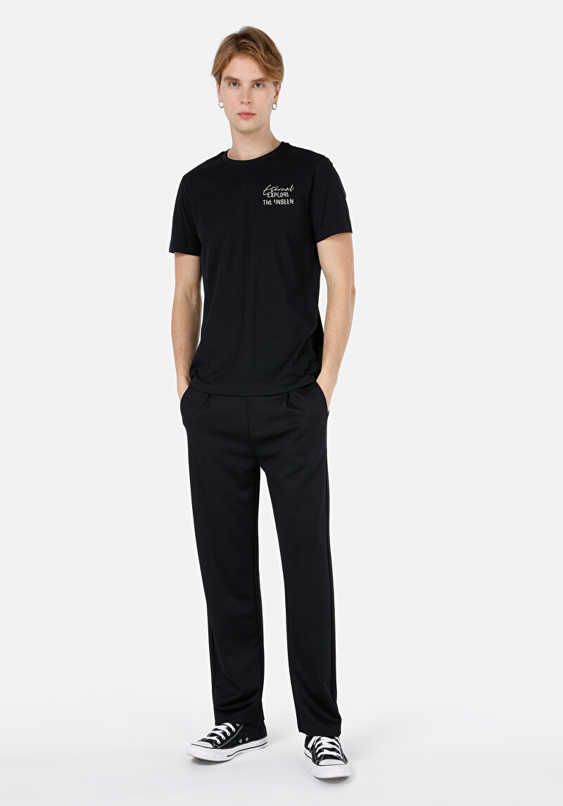 Imagine a Pantaloni De Trening De Barbati Negru Regular Fit Cl1068130