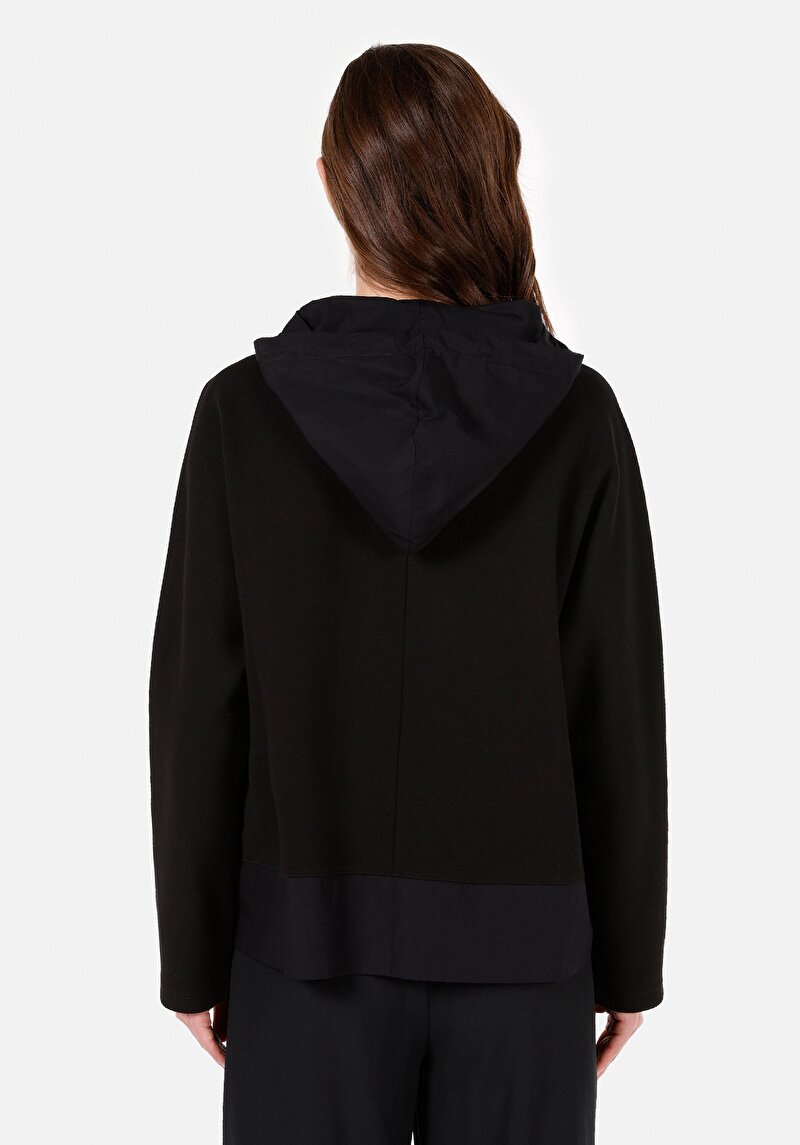 Afișați detalii pentru Tricou Negru Cu Mânecă Lungă Pentru Femei Cu Glugă Regular Fit