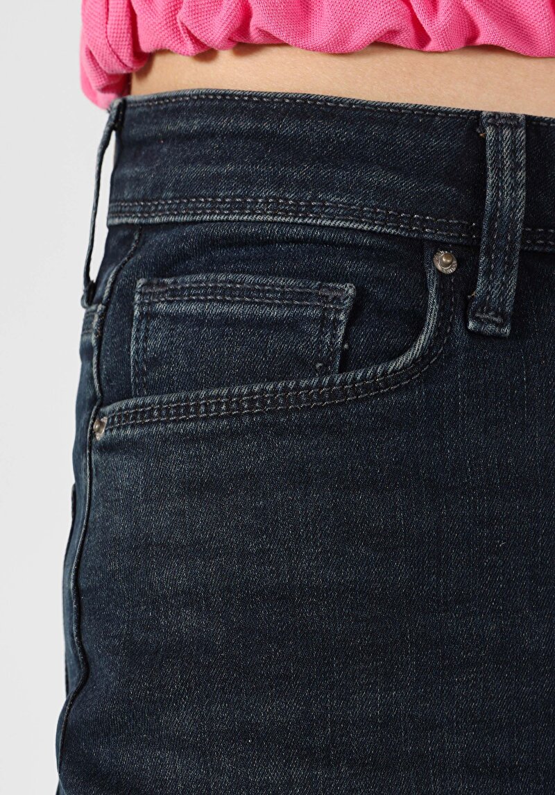 Afișați detalii pentru Mom Fit Rising Waist Shrinking Leg Blugi İndigo Închis Pentru Femei