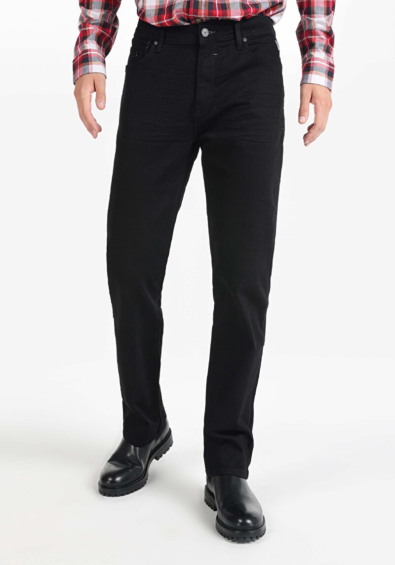 Afișați detalii pentru Pantaloni De Barbati Negru Regular Fit 045 David Cl1065334