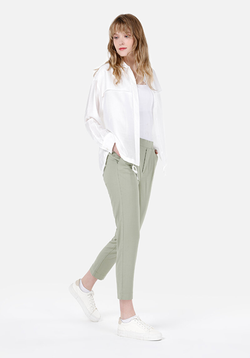 Afișați detalii pentru Pantaloni De Dama Verde Regular Fit  Cl1068239