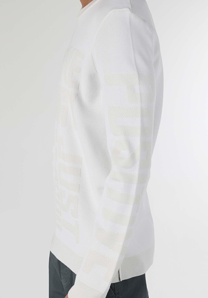 Afișați detalii pentru Pulover Alb Pentru Bărbați Regular Fit Round Neck Jacquard