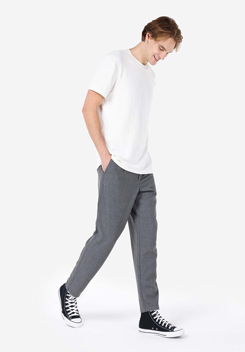 Imagine a Pantaloni Gri Pentru Bărbați Carrot Fit Mid Waist Straight Leg