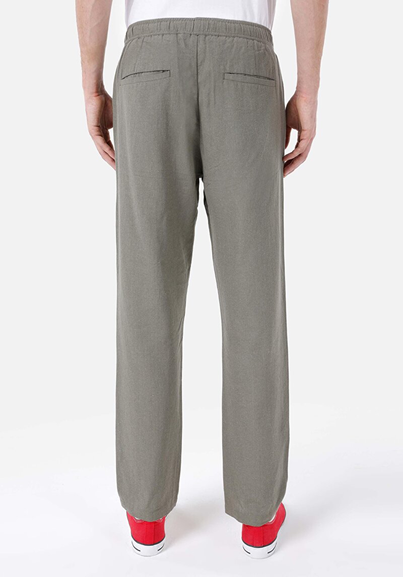 Afișați detalii pentru Regular Fit Mid Waist Straight Leg Pantaloni Verzi Pentru Bărbați