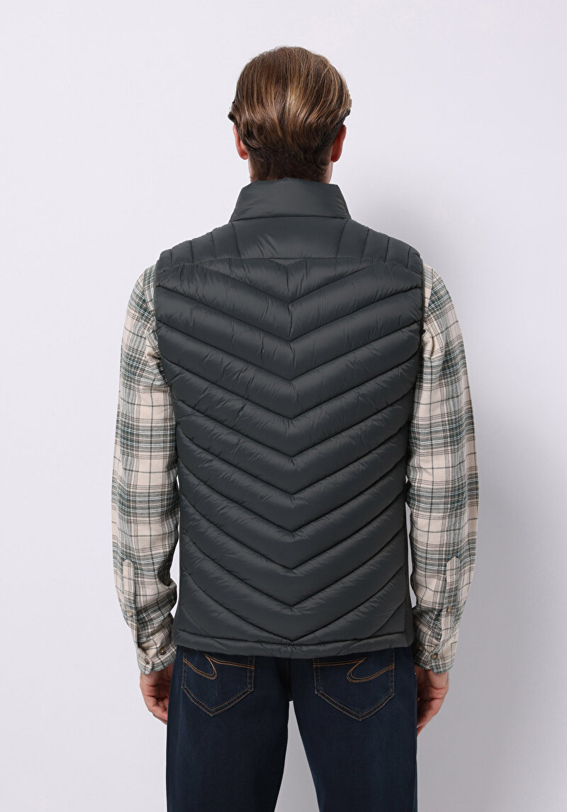 Afișați detalii pentru Vesta De Barbati Verde Slim Fit  Cl1071238