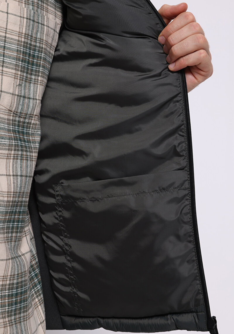 Afișați detalii pentru Vesta De Barbati Verde Slim Fit  Cl1071238