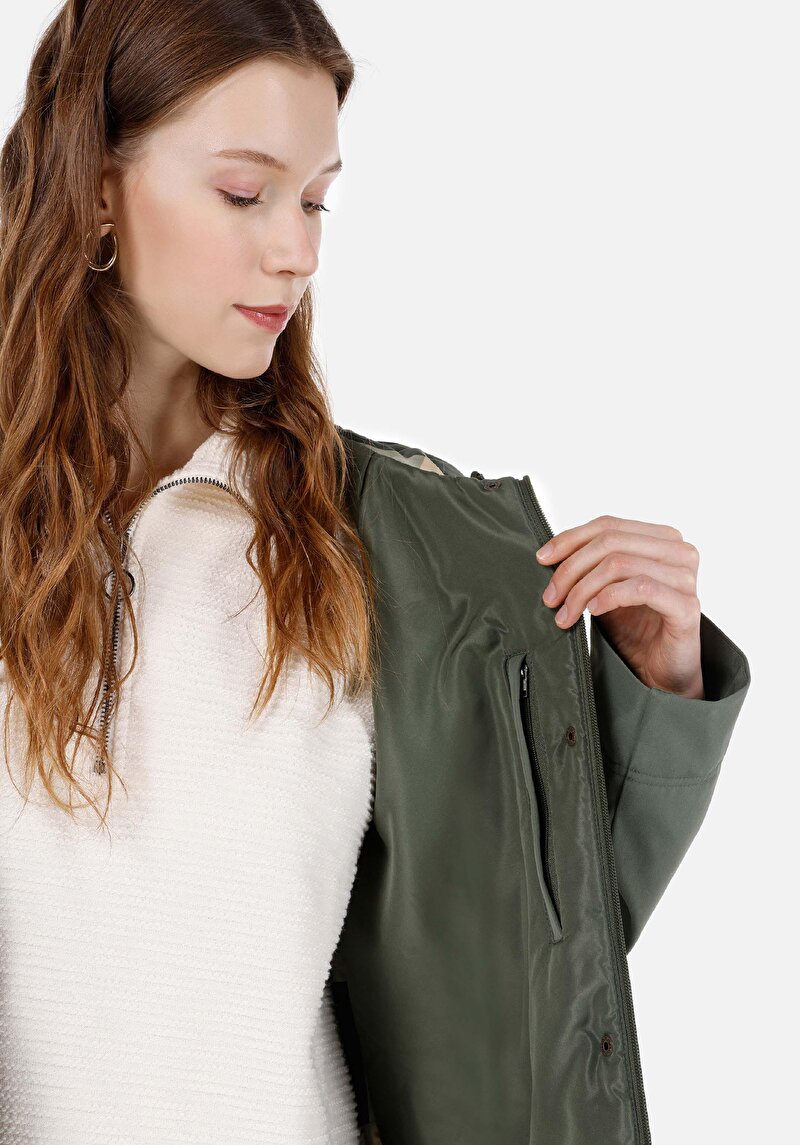 Afișați detalii pentru Palton Verde Pentru Femei Regular Fit