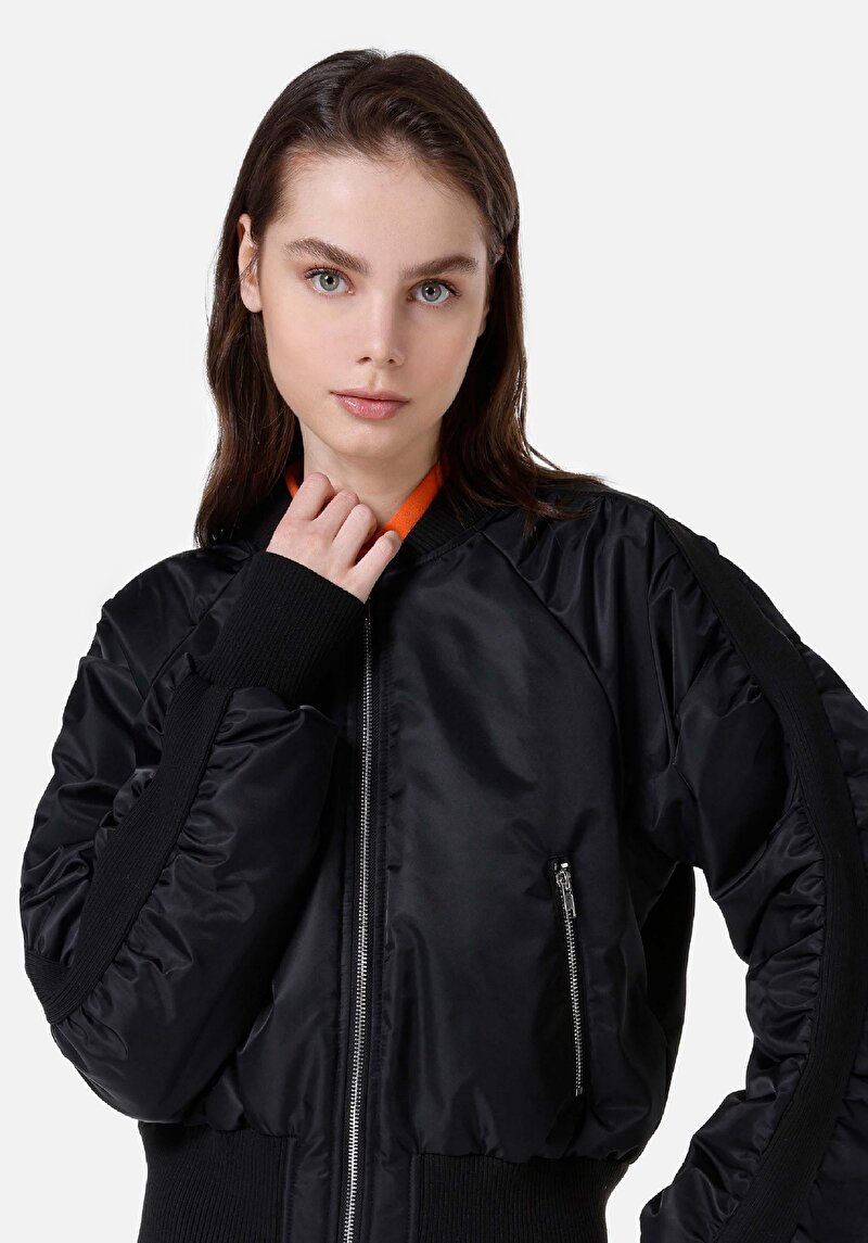 Imagine a Regular Fit Dominant Collar Fermoar Căptușit Negru Pentru Femei Palton Negru