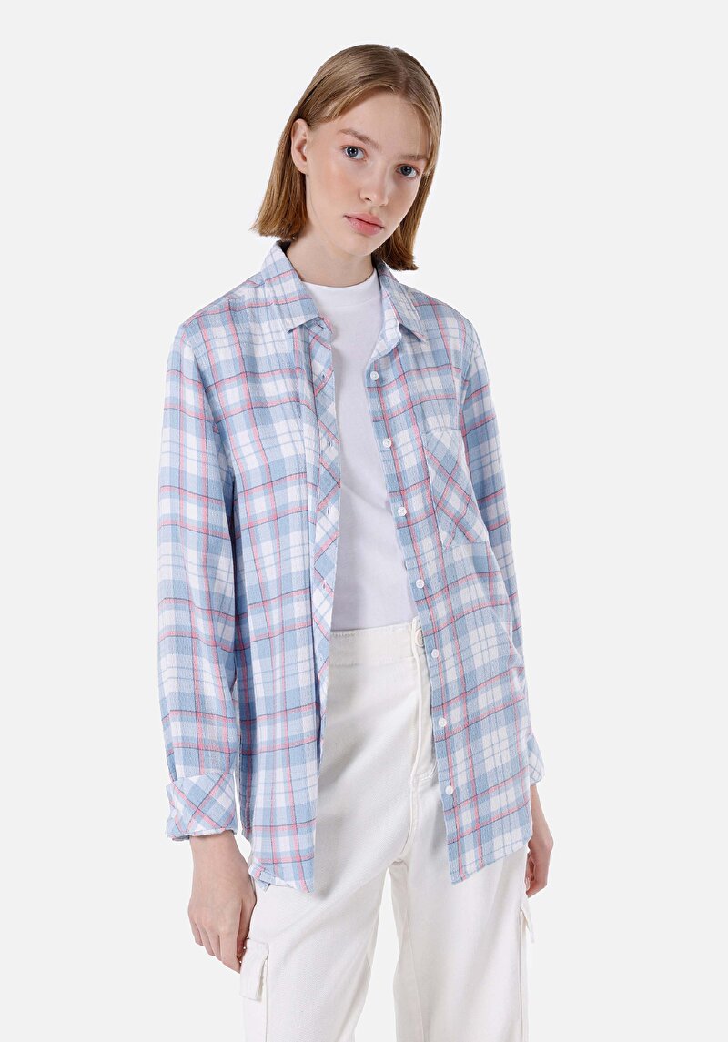 Imagine a Cămașă Regular Fit Cămașă Cu Gât Cămașă Albastră Cu Mânecă Lungă Pentru Femei