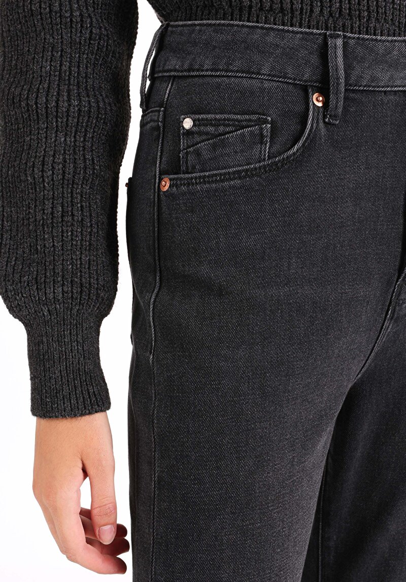 Afișați detalii pentru Regular Fit Talie Ascendentă Picior Lungime Completă Blugi Negri Pentru Femei