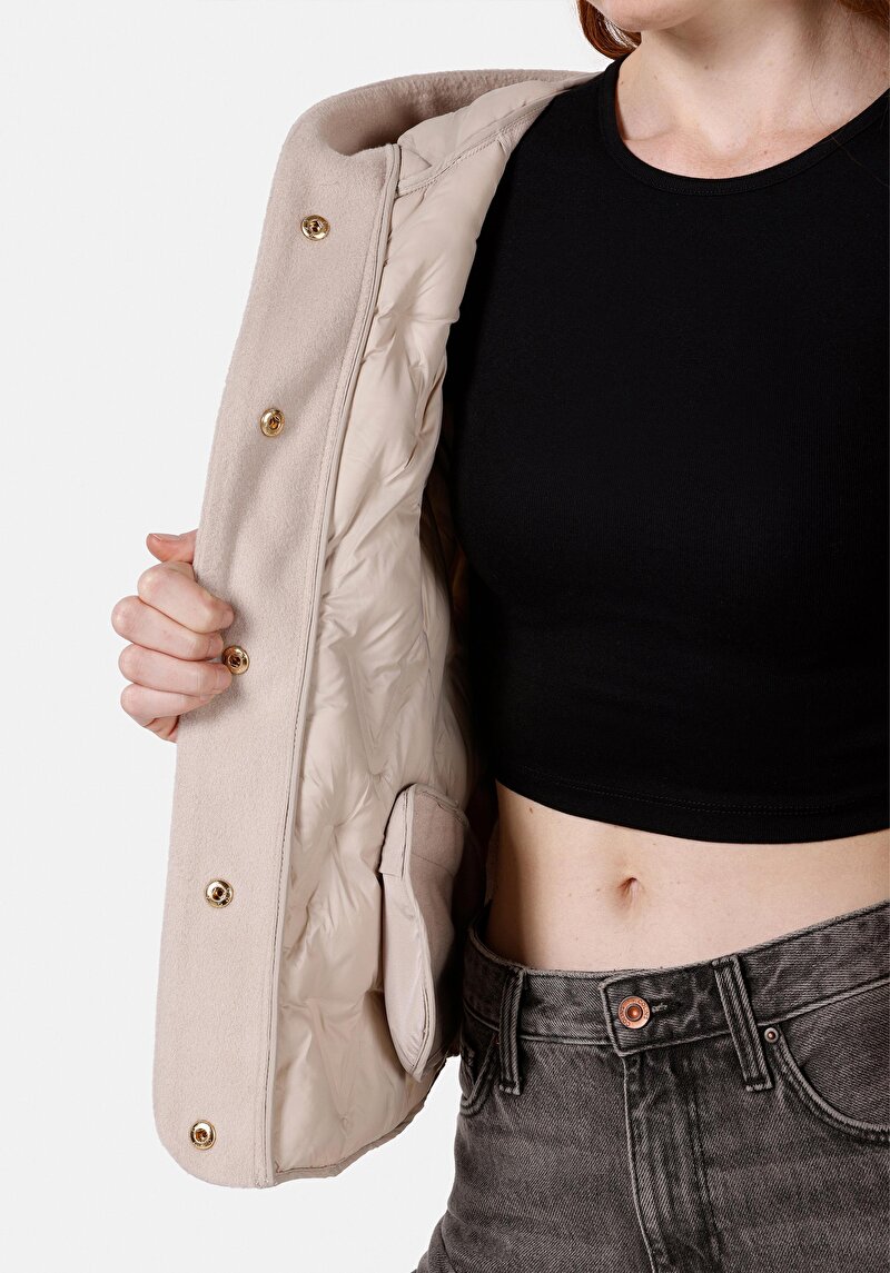 Afișați detalii pentru Palton Bej Pentru Femei Cu Glugă Regular Fit