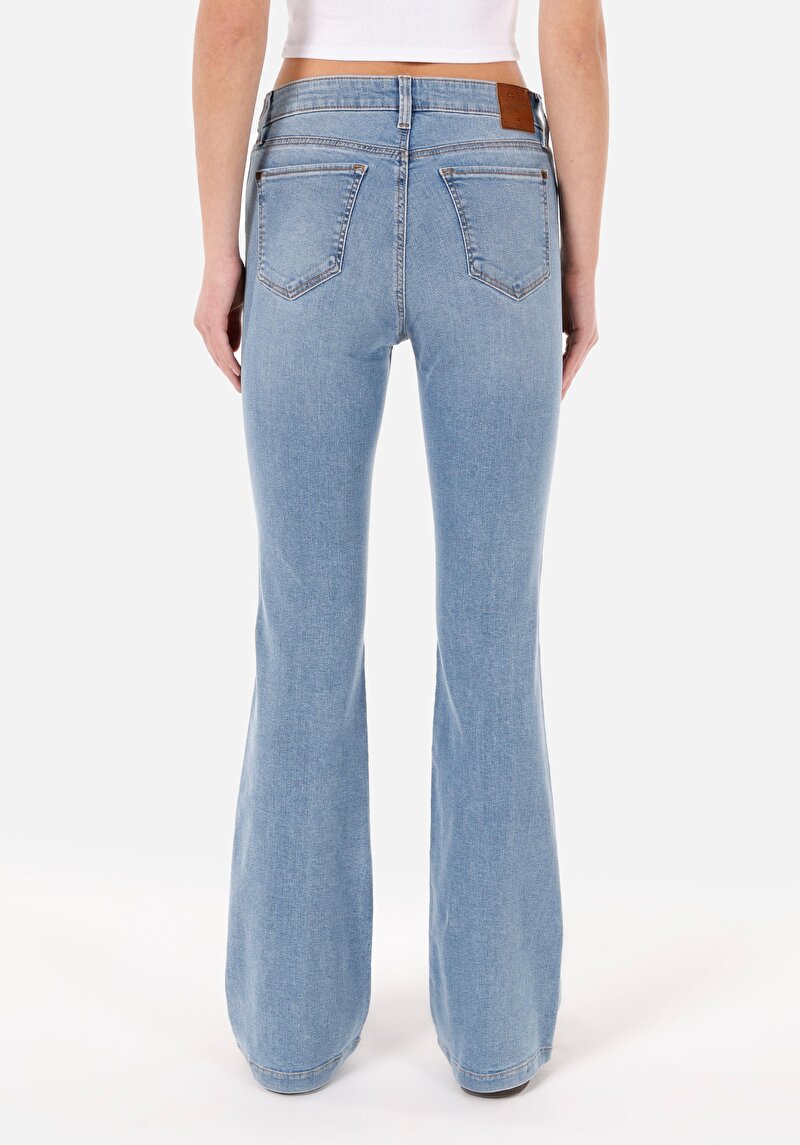 Imagine a Pantaloni De Dama Albastru Slim Fit Cl1071674