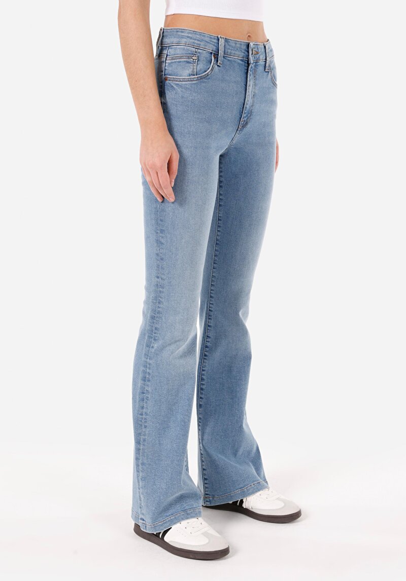 Imagine a Pantaloni De Dama Albastru Slim Fit Cl1071674