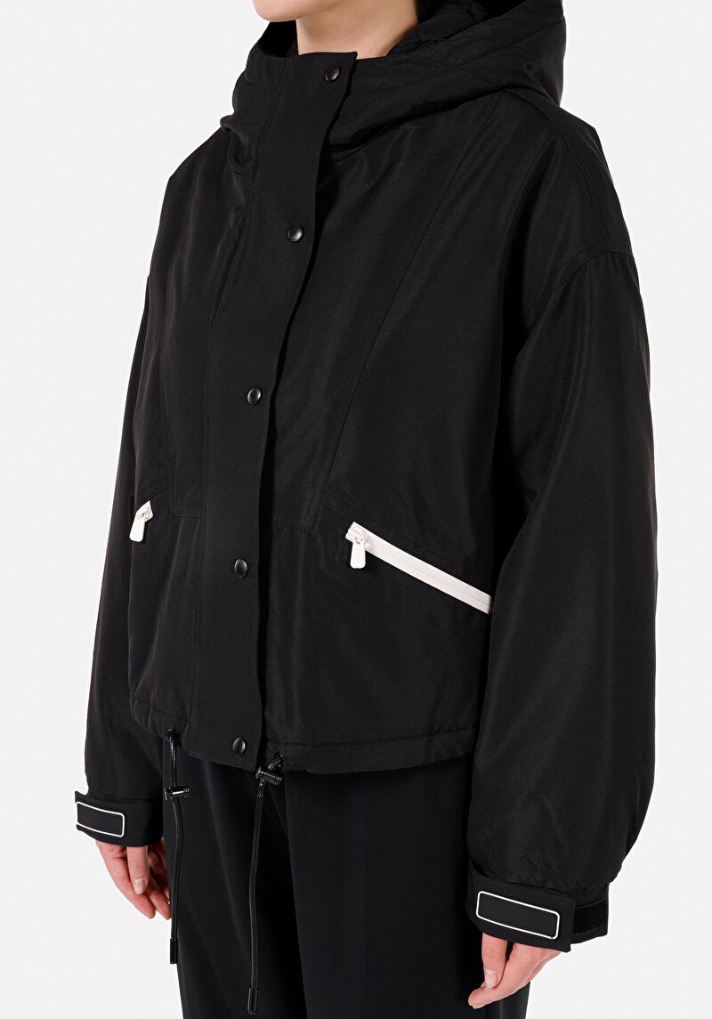 Afișați detalii pentru Palton Negru Pentru Femei Cu Glugă Regular Fit