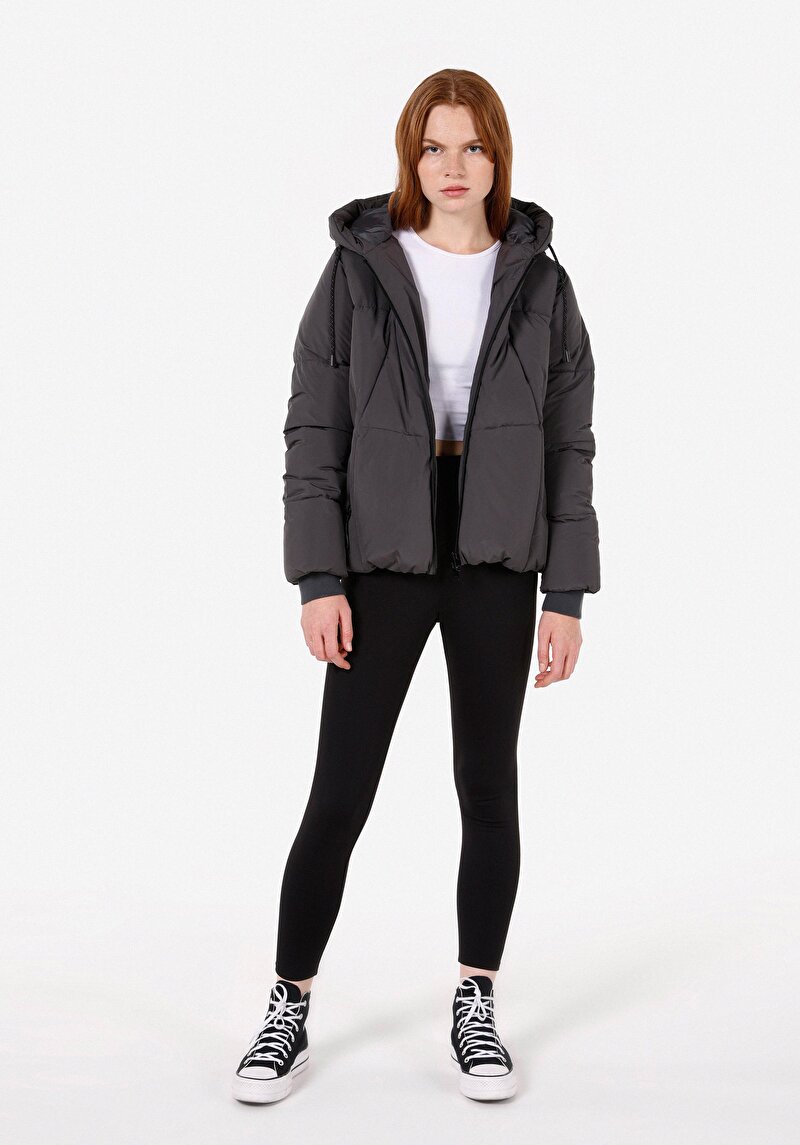 Imagine a Palton Antracit Pentru Femei Cu Glugă Cu Glugă Regular Fit