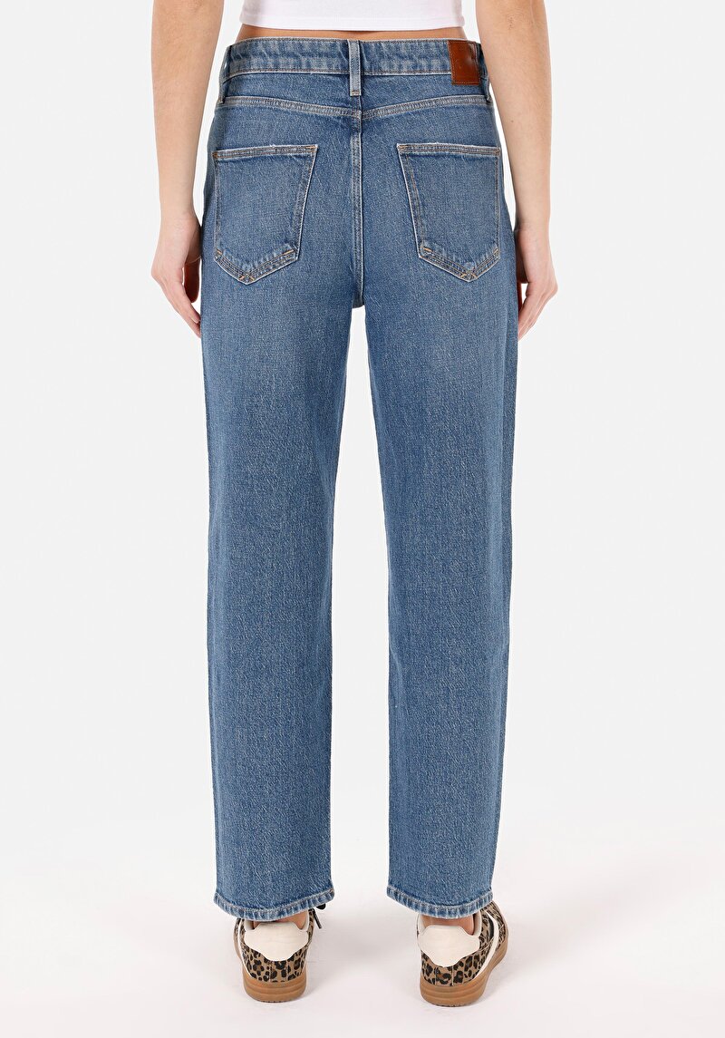 Afișați detalii pentru Blugi İndigo Pentru Femei Cu Croială Dreaptă