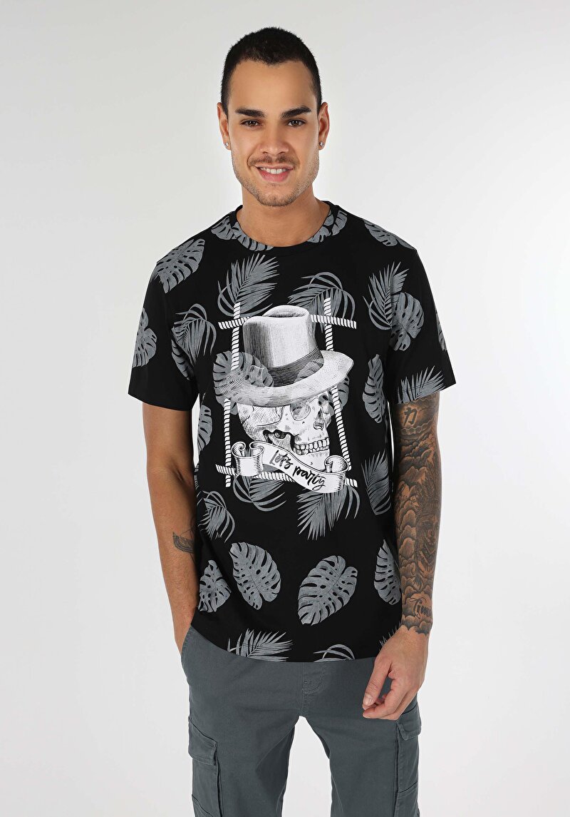 Imagine a Regular Fit Round Neck Printed Tricou Negru Cu Mânecă Scurtă Pentru Bărbați