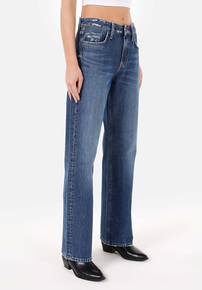 Imagine a Pantaloni De Dama Denim Straight Fit Cl1071688