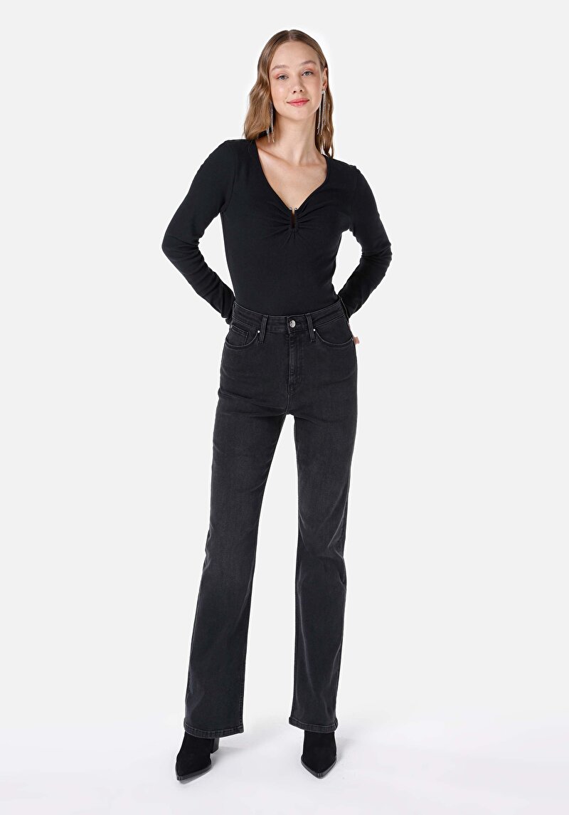 Imagine a Blugi Negri Pentru Femei Regular Fit