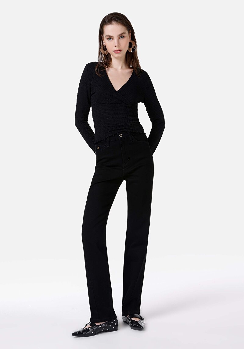 Imagine a Blugi Negri Pentru Femei Regular Fit