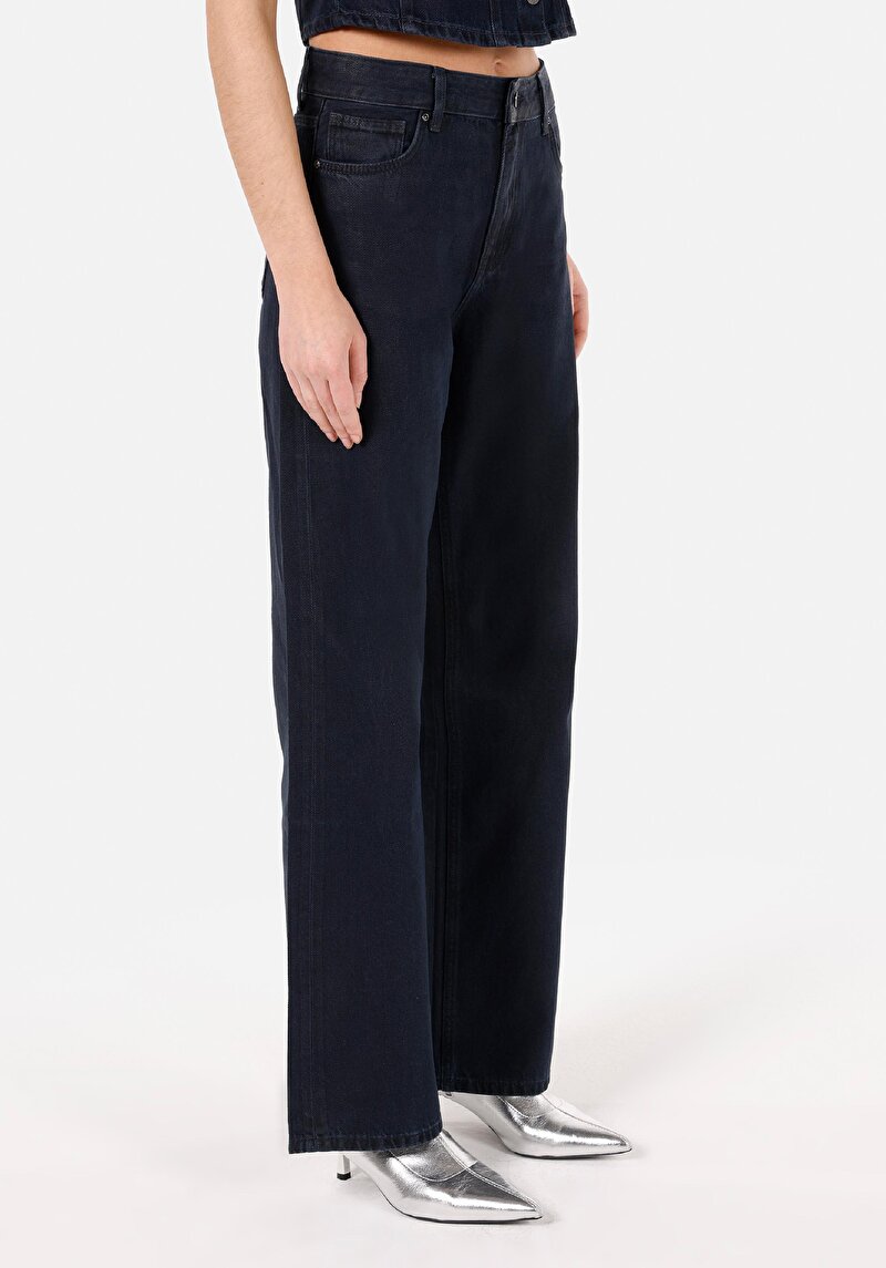 Imagine a Blugi Regular Fit Indigo Închis Pentru Femei