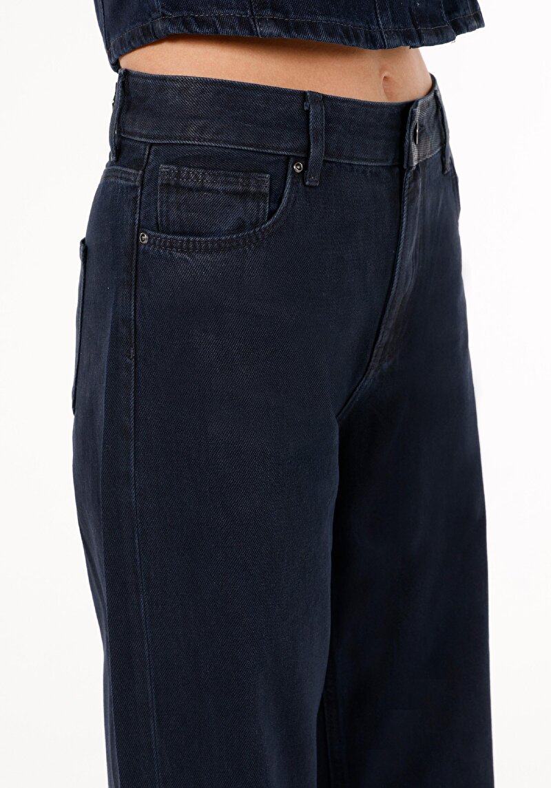 Afișați detalii pentru Blugi Regular Fit Indigo Închis Pentru Femei