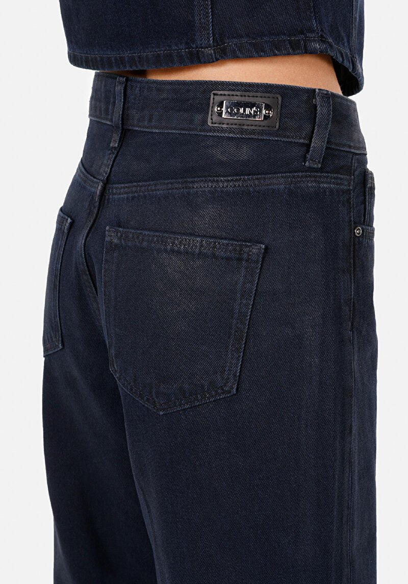 Afișați detalii pentru Blugi Regular Fit Indigo Închis Pentru Femei