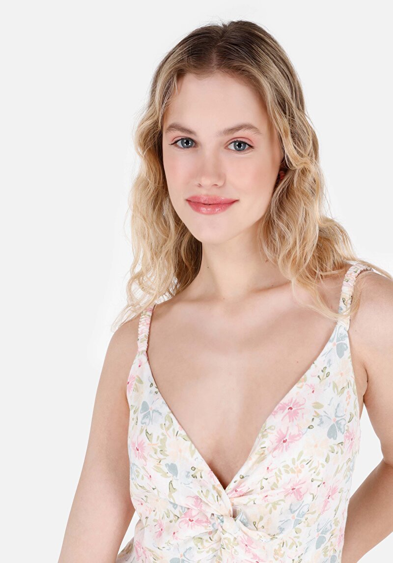 Imagine a Rochie Slim Fit Ecru Pentru Femei