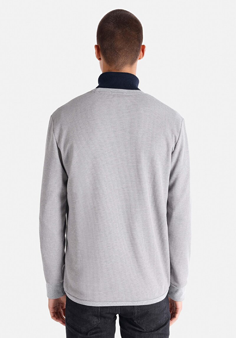 Imagine a Tricou Cu Maneca Lunga De Barbati Gri Regular Fit Cl1065597