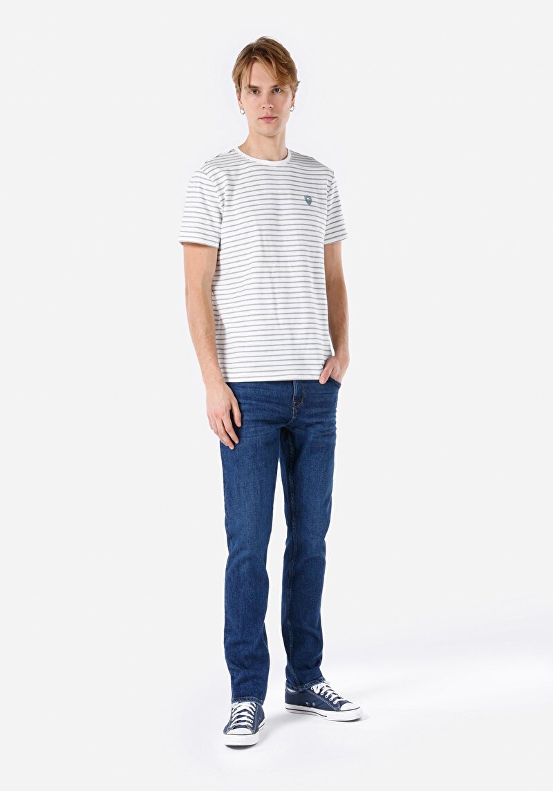 Imagine a Pantaloni De Barbati Denim Straight Fit 044 Karl Cl1069033