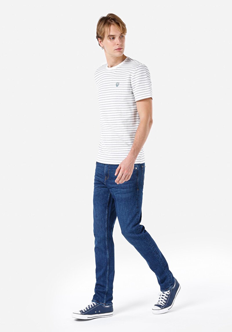 Imagine a Pantaloni De Barbati Denim Straight Fit 044 Karl Cl1069033