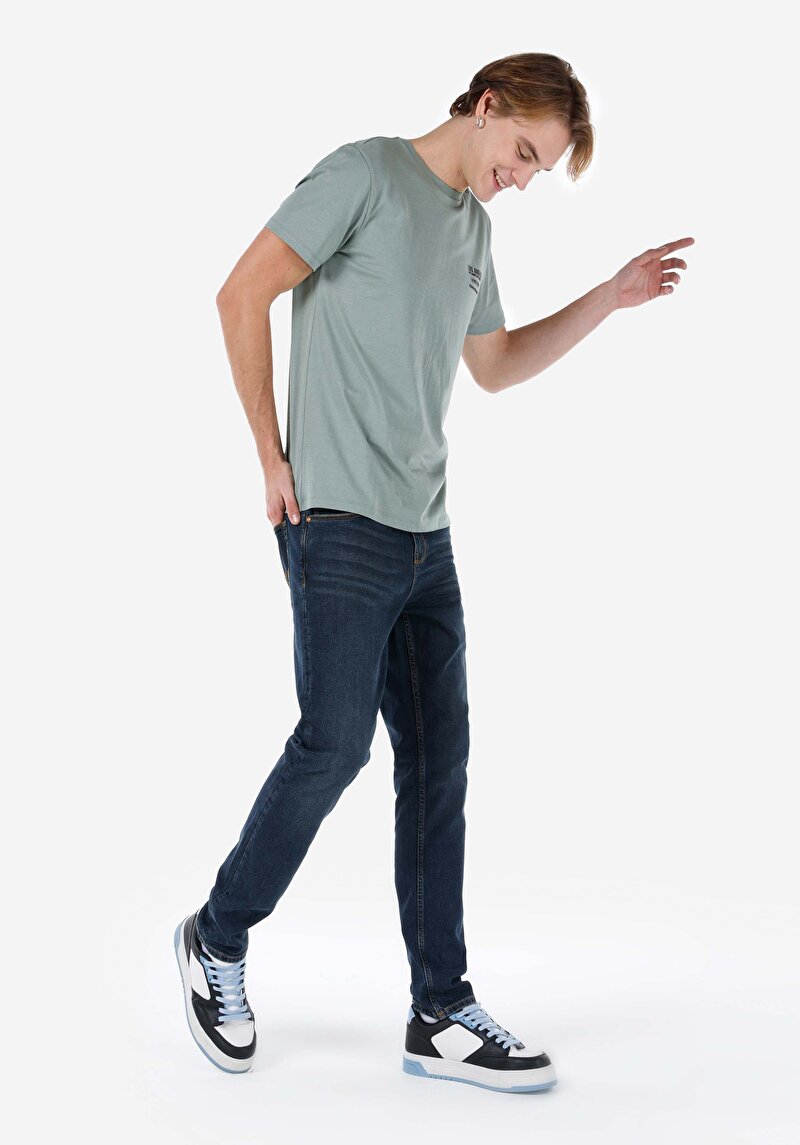 Afișați detalii pentru Blugi Straight Fit Indigo Închis Pentru Bărbați