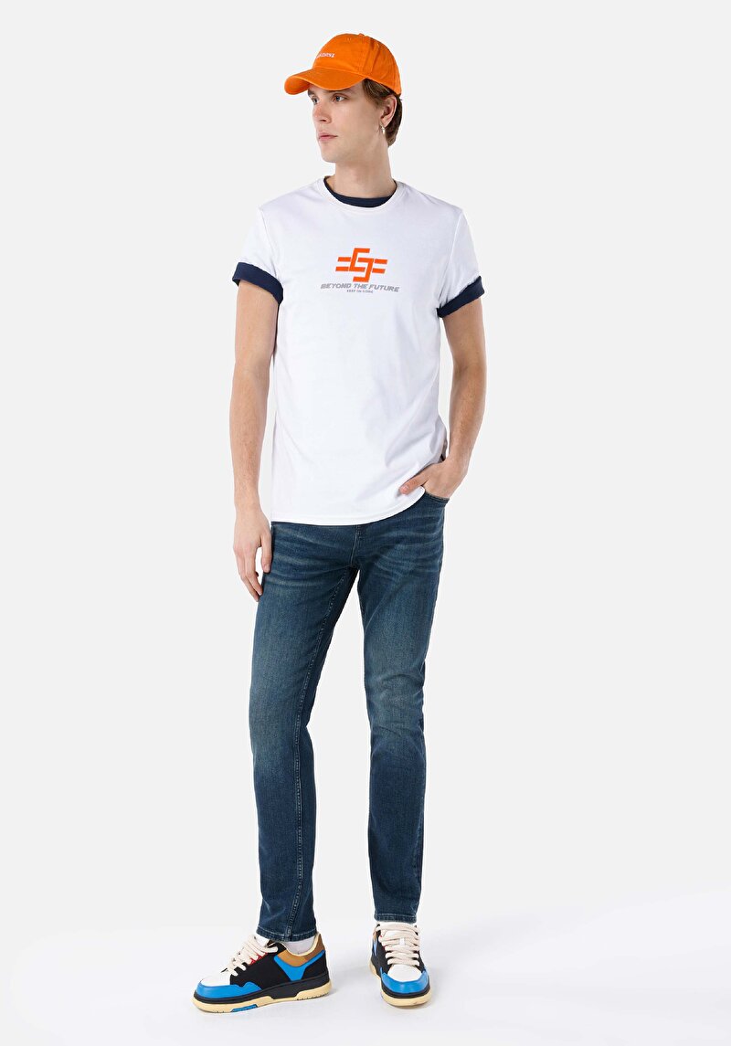 Imagine a Blugi Straight Fit Indigo Închis Pentru Bărbați