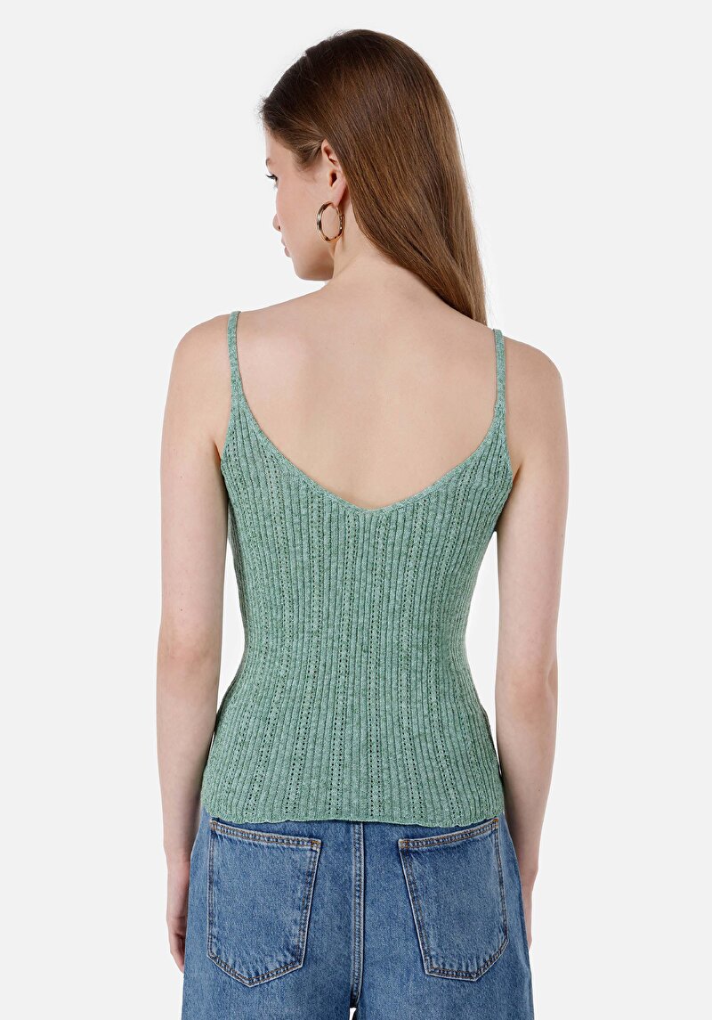 Imagine a Pulover Verde Pentru Femei Slim Fit