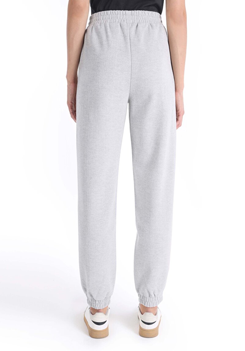 Afișați detalii pentru Pantaloni De Trening De Dama Gri Regular Fit  Cl1065647