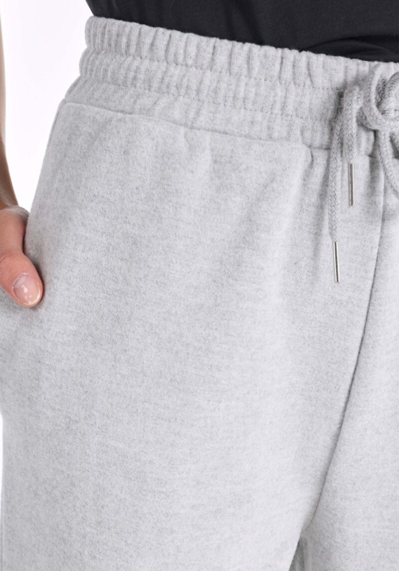 Afișați detalii pentru Pantaloni De Trening De Dama Gri Regular Fit  Cl1065647