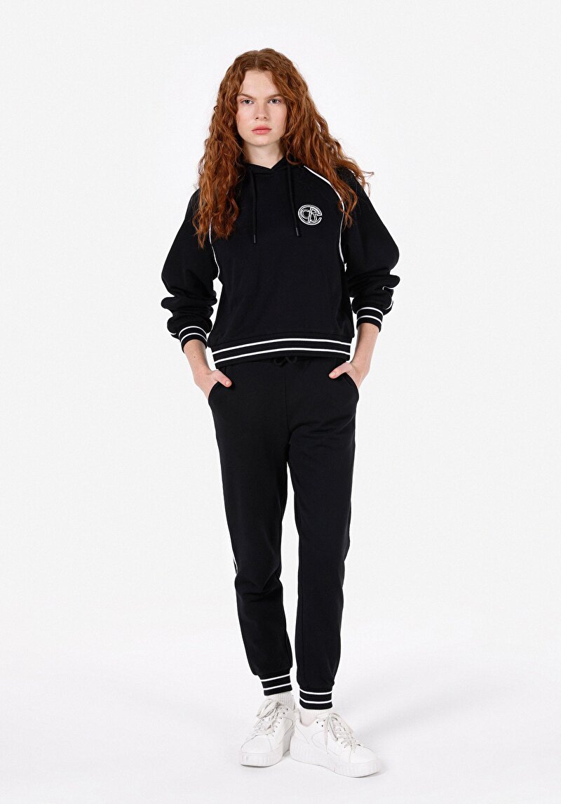Imagine a Pantaloni De Trening De Dama Negru Regular Fit  Cl1071841